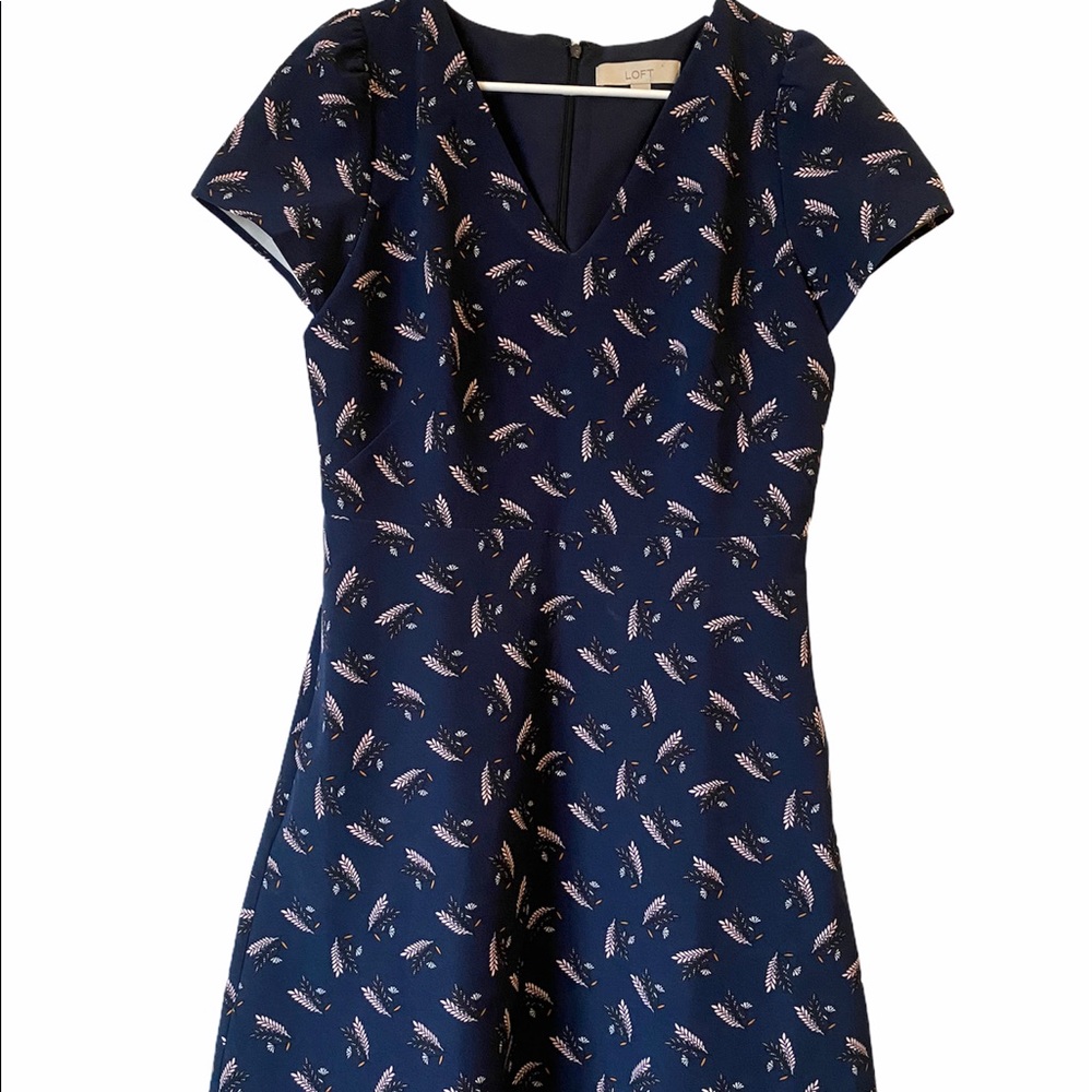 Loft feather pattern dress with pockets